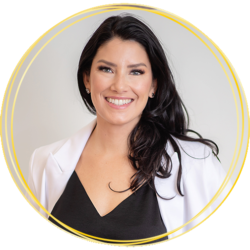 Mariana Deluca gold frame.png