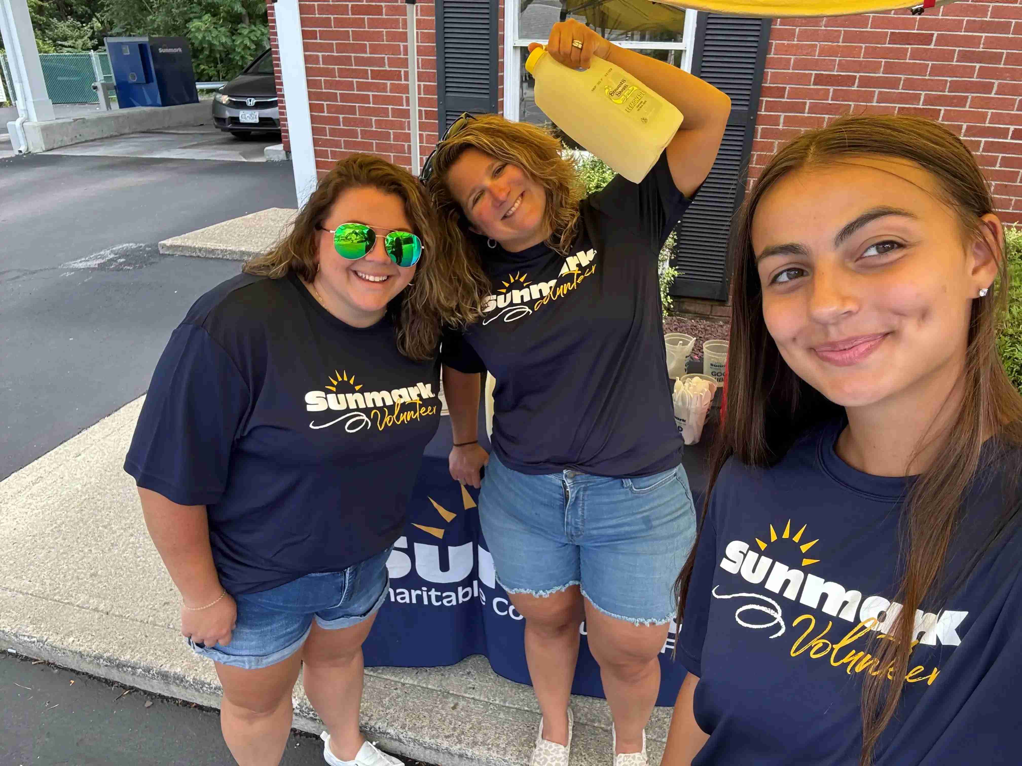 Sunmark Volunteers